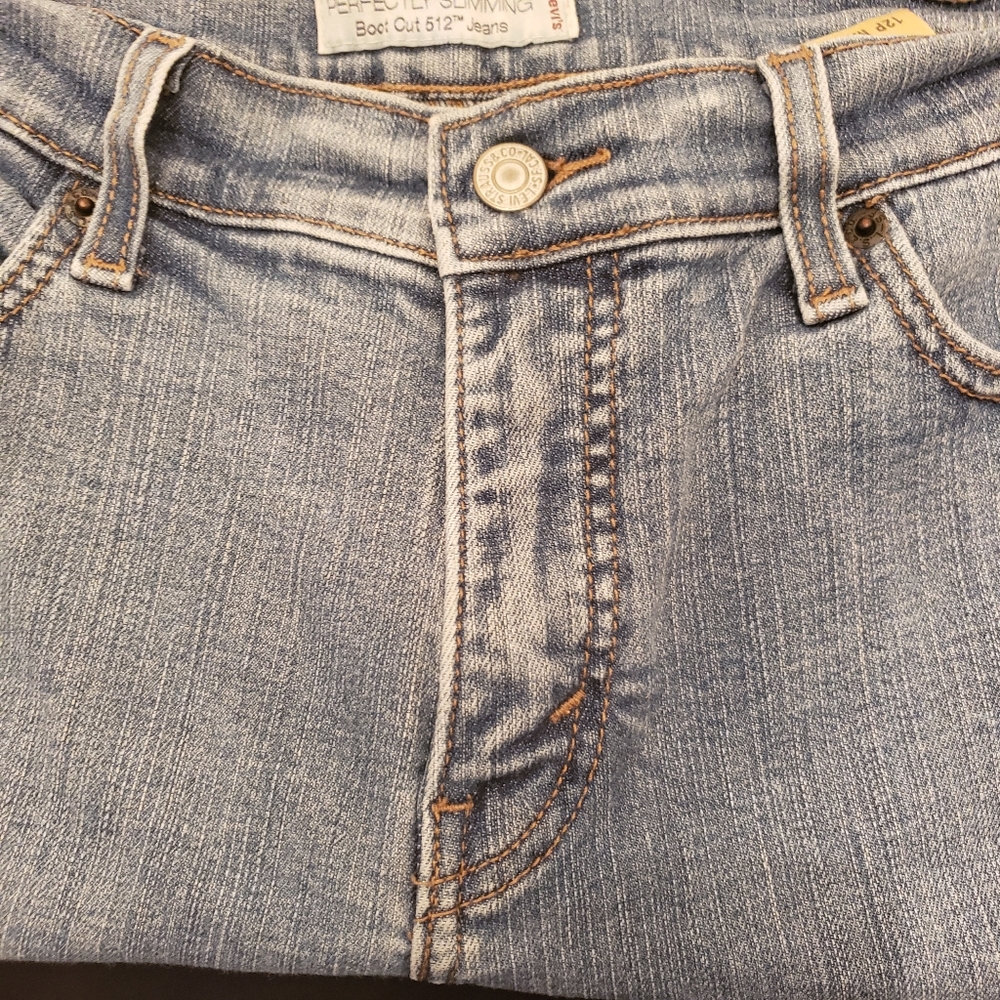 Levis | Perfectly Slimming 512 - Picture 4 of 10